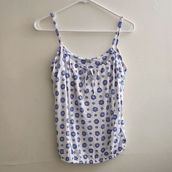 Old Navy Tops - Medium Old Navy White and‎ Blue Floral Camisole